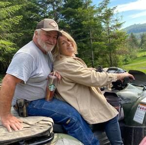 Meet your Posher, Sharon